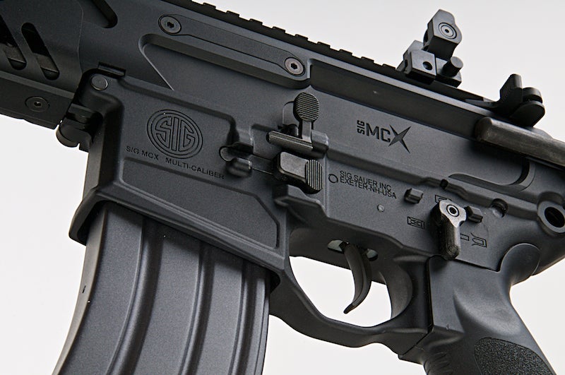 Cybergun (VFC) SIG SAUER MCX AEG Rifle