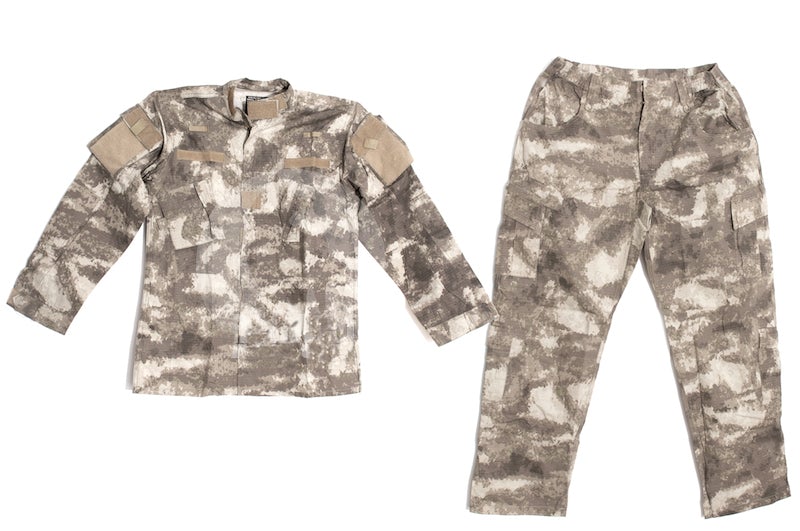 James Weekend Warrior AT Camo Combat Uniform (XL)