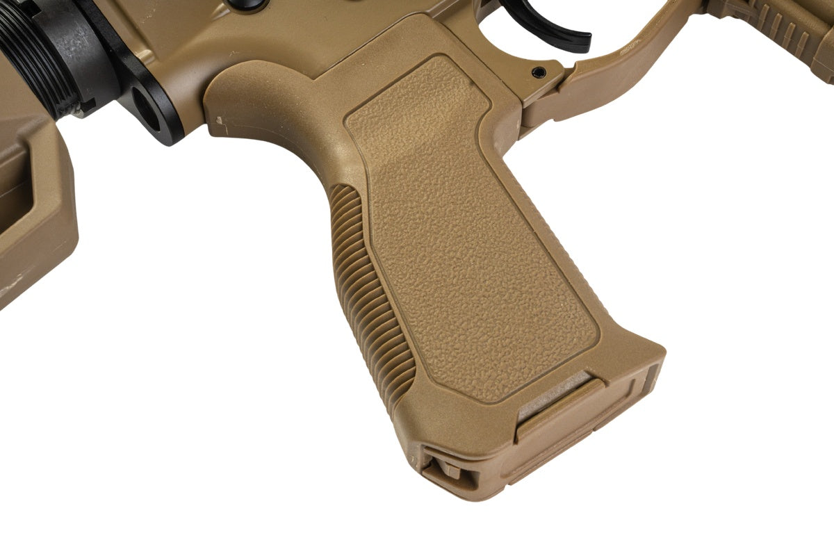 Double Eagle DWS-180 13.9 GBB Rifle Airsoft (Tan/ Buffer Tube with Dmag)