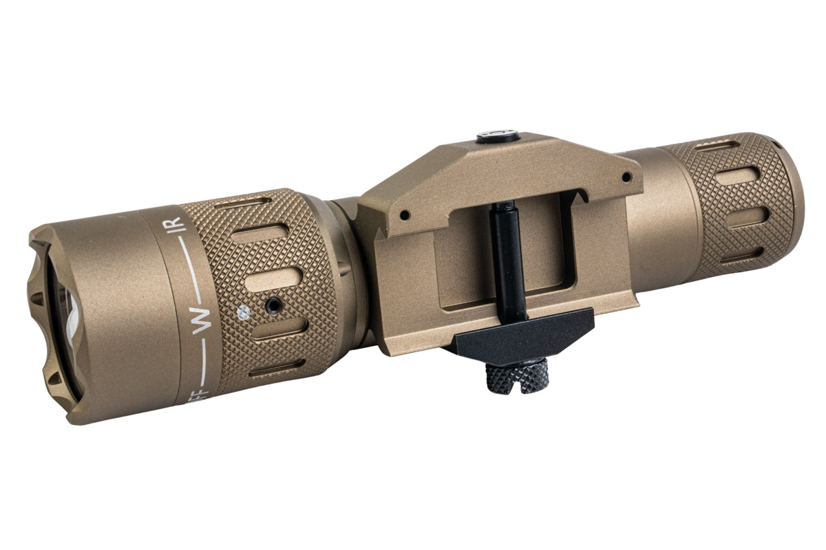 Evolution Gear WMX200 IR illuminated Mil-Spec Flashlight with Switch (Dark Earth)