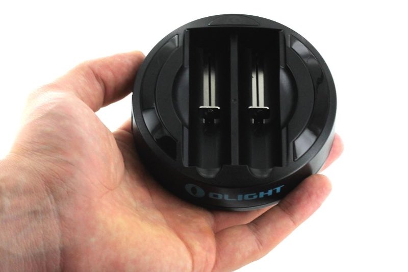 OLIGHT 2 Bay Universal Battery Charger (US)
