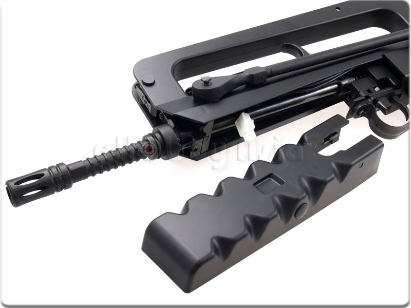 Tokyo Marui FAMAS 5.56 F1 Airsoft AEG