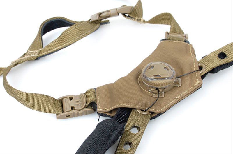 TMC W Style Helmet Retention System Replica (Coyote Brown)