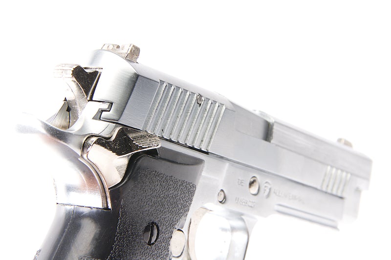 Blackcat Airsoft 1/2 Scale High Precision Mini Model Gun 945 (Silver)