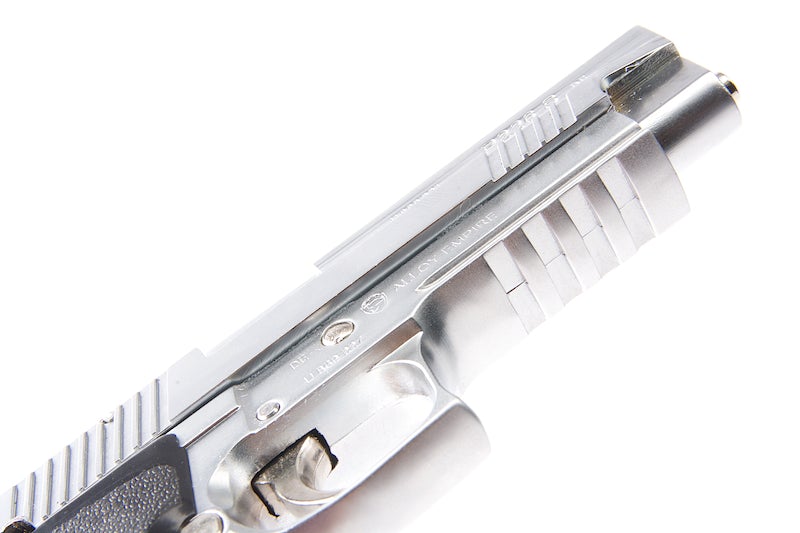 Blackcat Airsoft 1/2 Scale High Precision Mini Model Gun 945 (Silver)