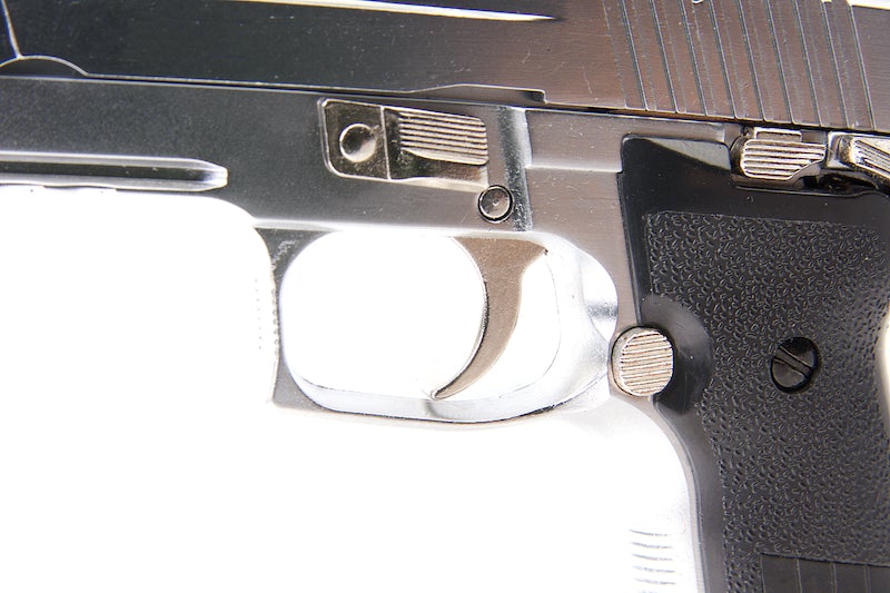 Blackcat Airsoft 1/2 Scale High Precision Mini Model Gun 945 (Silver)