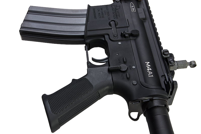 G&P E.G.T. Daniel Defense M4A1 AEG (Sand on Black)