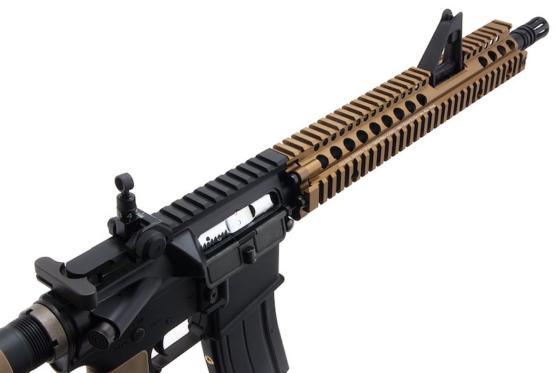 M4A1 エアガン King Arms + 760g 専用BB弾、キャリ付き