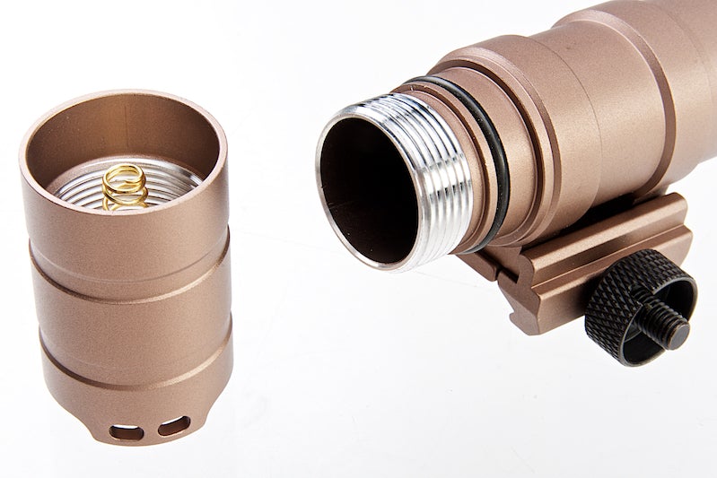 OPSMEN FAST 502R Weapon Light for Picatinny Rail (800 Lumen/ Coyote Tan)